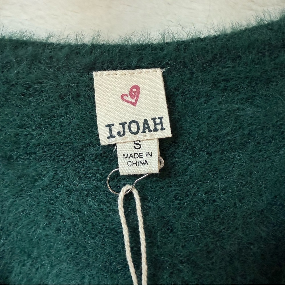 IJOAH Women’s Emerald Green Fuzzy V-Neck Wrap Sweater Top - Sz Small, NWT - Picture 4 of 10